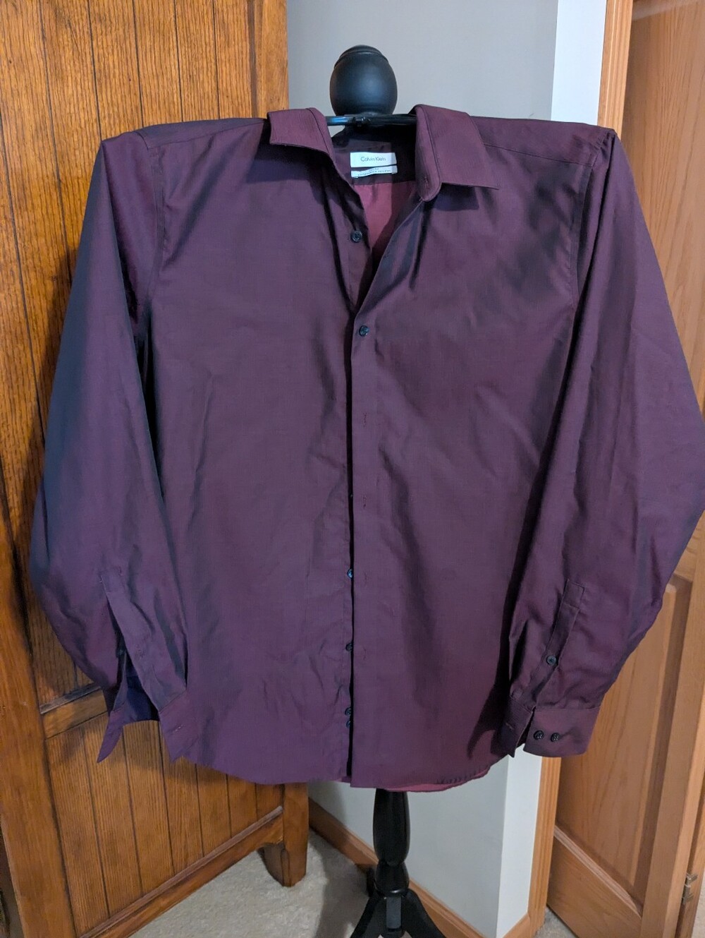 CALVIN KLEIN Slim Fit Dress Shirt, Burgundy/Purple, Mns Sz XL (17/34-35) EUC!!!
